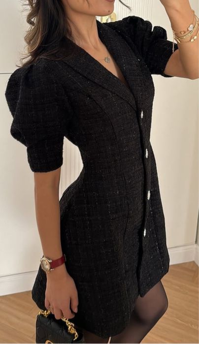 Продам твидовое платье