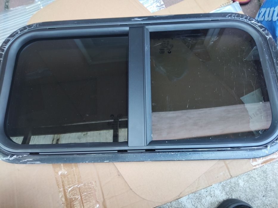 Geam rulota dim 60 x 30 cm nou