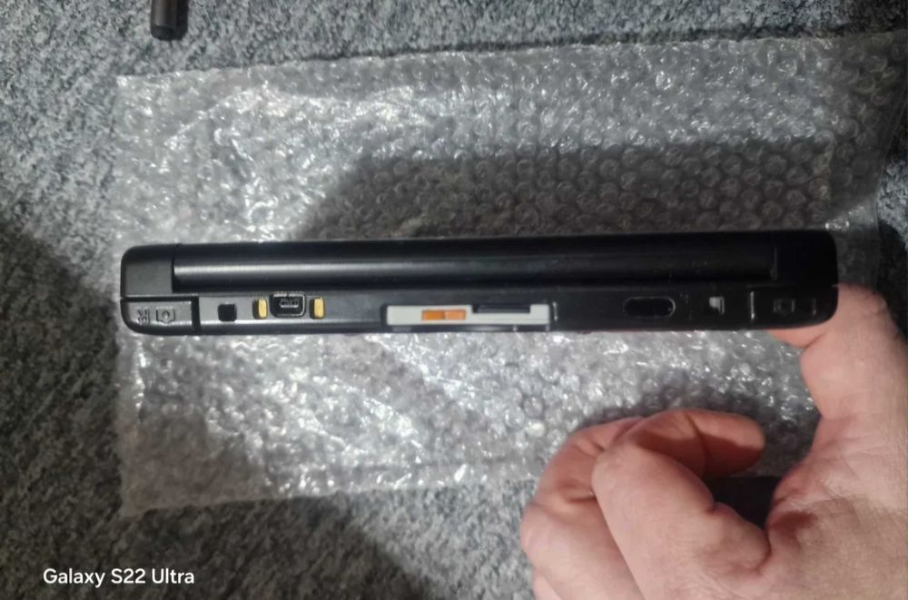 Nintendo 3DS XL Pokemon X & Y Limited Edition Red Original!