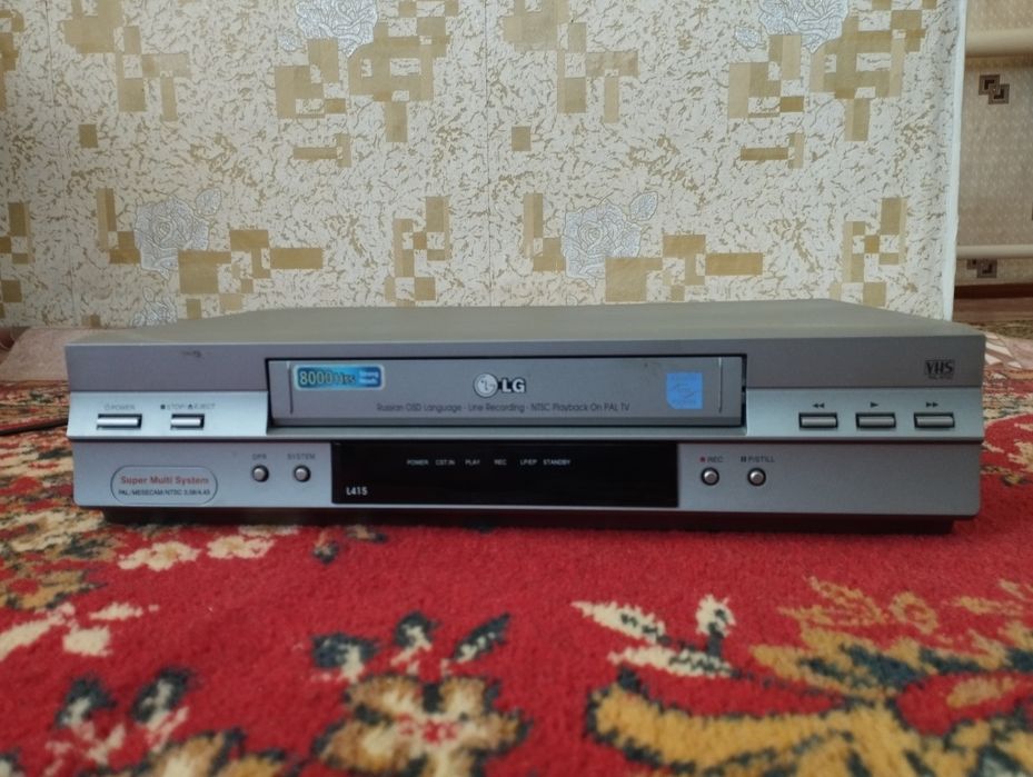 Видеомагнитофон, тюнер