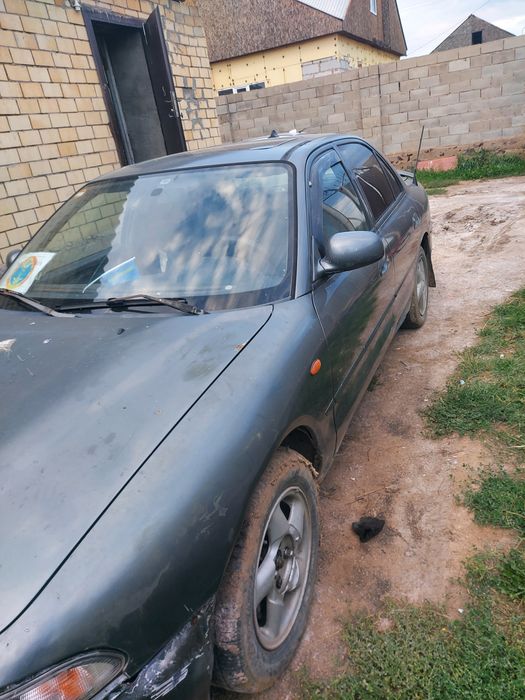 Авто митсубиси галант