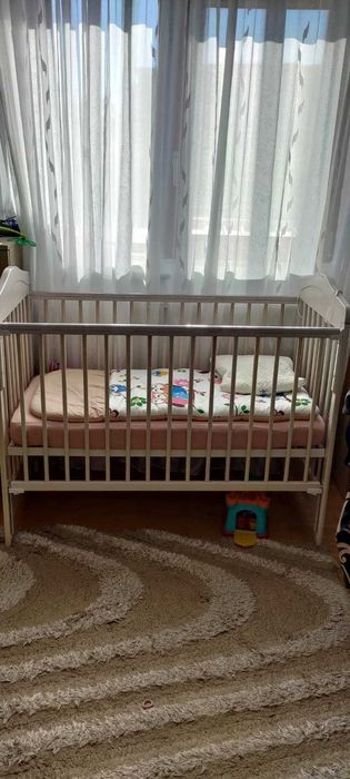 Pătuț bebe, din lemn cu laterala culisanta, Drewex Hippo, Alb