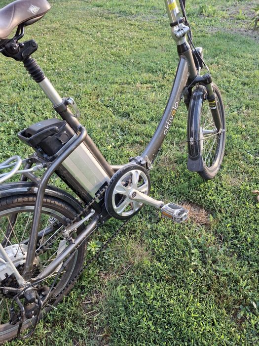 Bicicletă  electrică pliabilă.