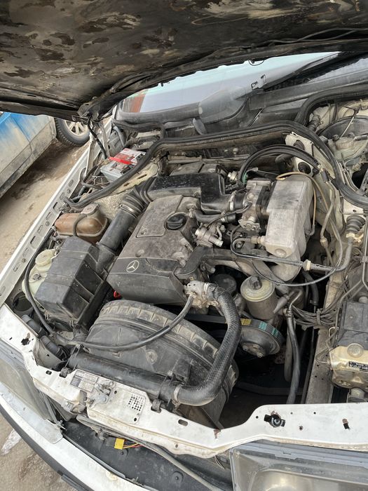 Мерседес бенс 200