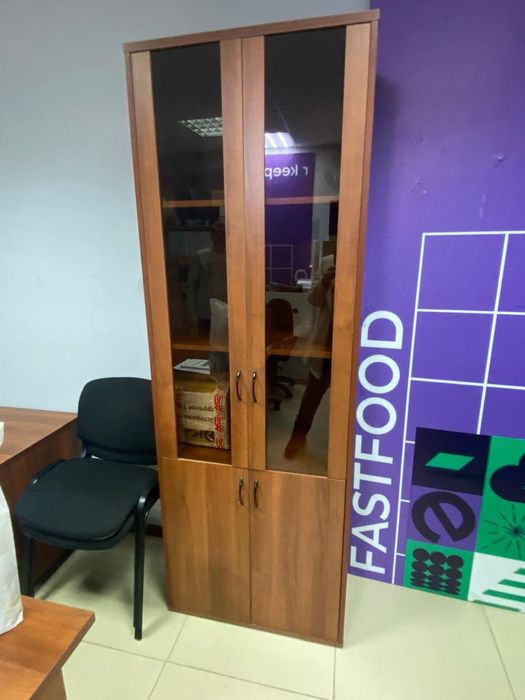 Продам офисную мебель