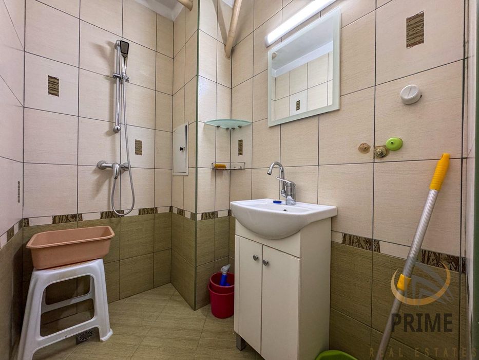 Дава се под наем Тристаен апартамент в Бургас, Изгрев - 80 кв.м за 510 € - Снимка #8