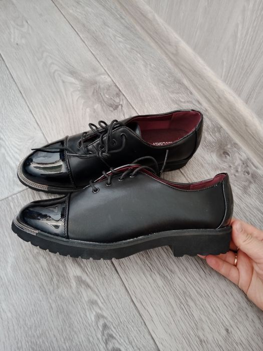 Продам обувь весна