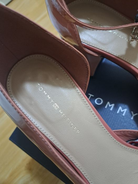 Туфли Tommy Hilfiger р.39-40