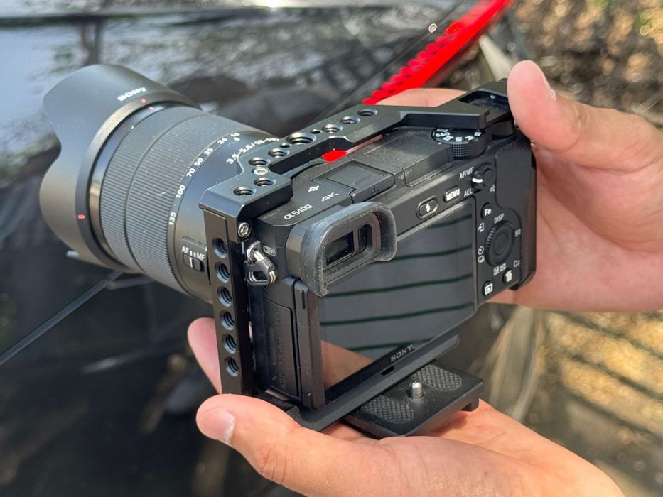 Sony 6400 в хорошом состояни.