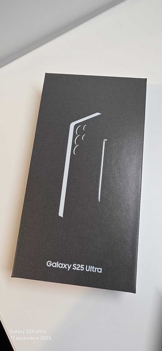Vand sau schimb Samsung S25Ultra nou doar cu Iphone 17 Pro Nou