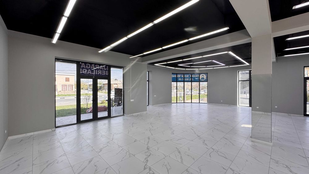 Шаҳрисабз шифохонаси ёнида жойлашган 2 қаватли бино ижарага берилади