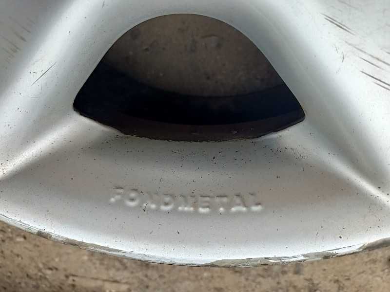 Продам оригинальные легкосплавные диски "Fondmetal" (