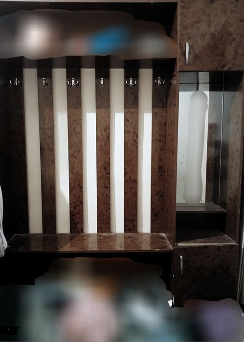 Продаётся «Прихожка»