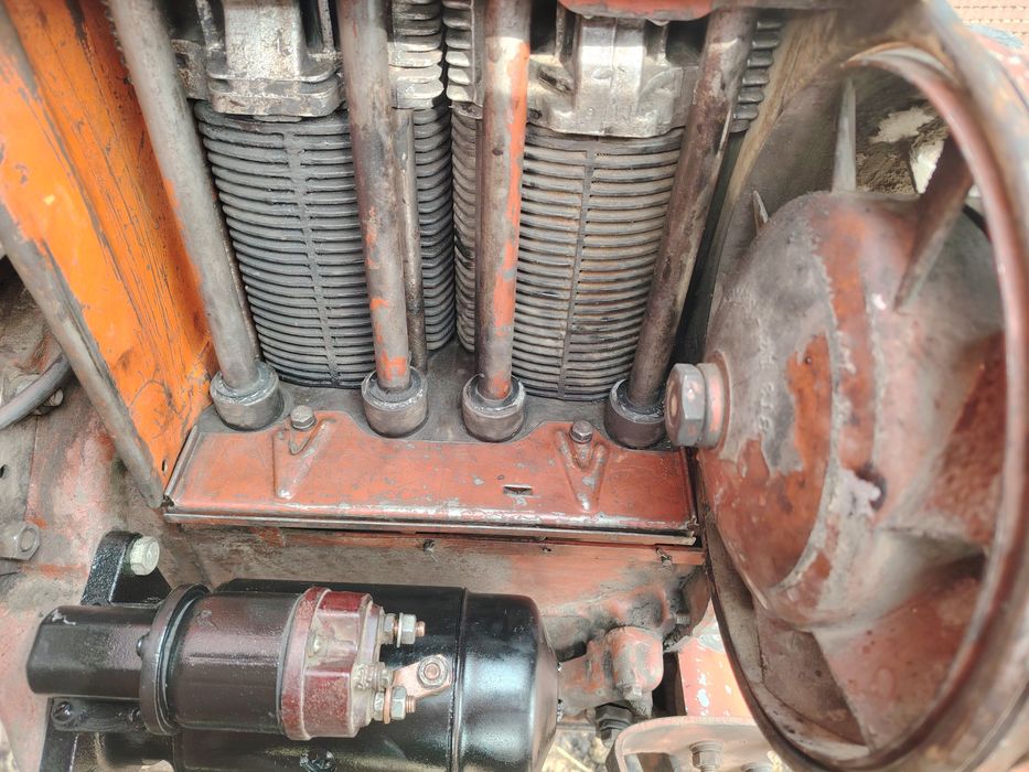 Продам трактор Т-16  на ходу