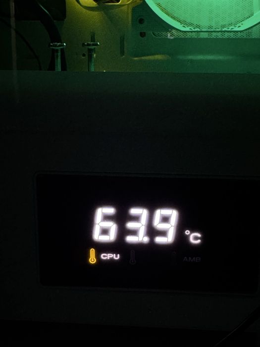 Игровой компьютер в сборе