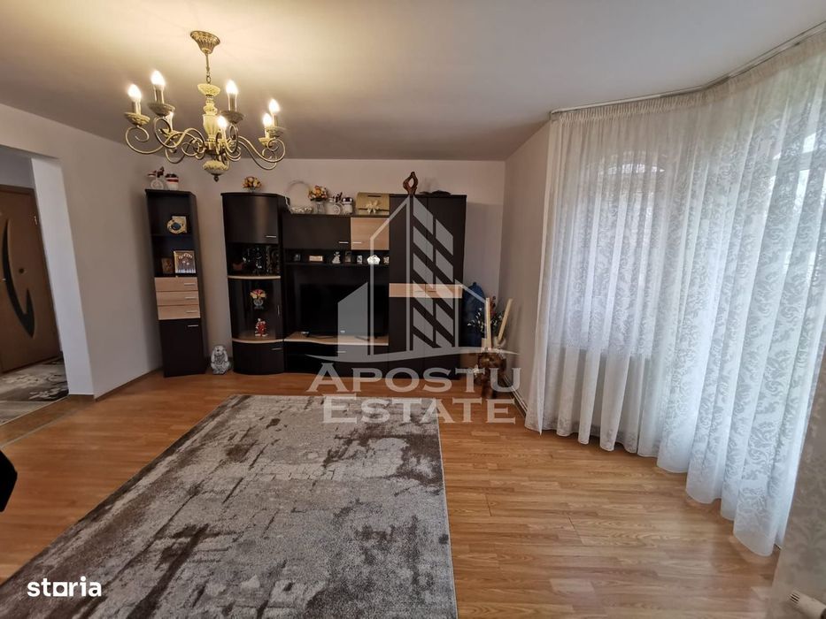 Casa individuala cu 4 camere,garaj si teren generos,Sanmihaiul German