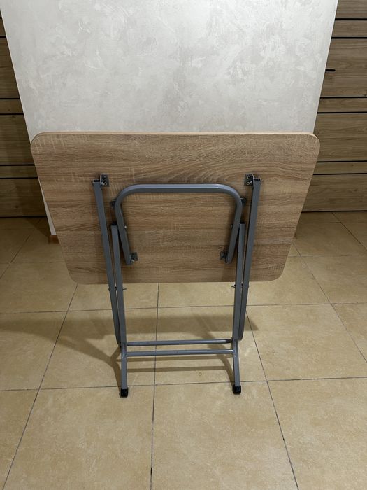 Парты б/у легко собираются