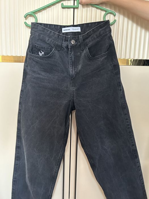 Мужские джинсы черные