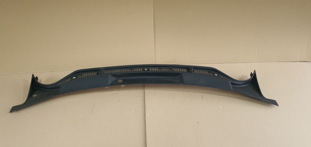 Grila parbriz stergatoare skoda fabia 1