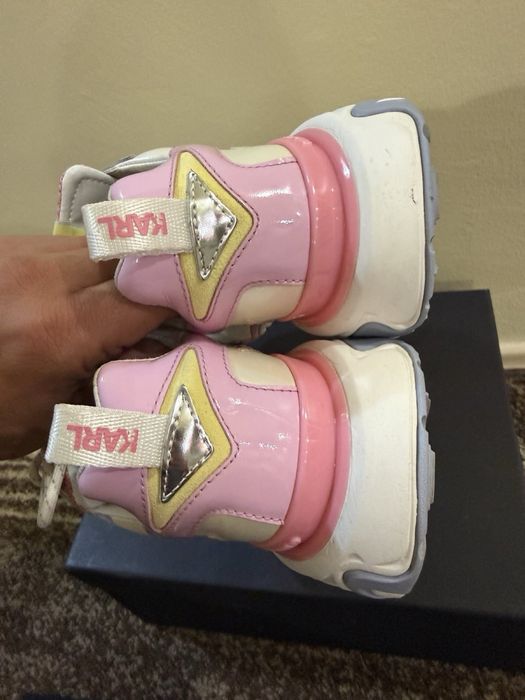 Дамски Сникърси/маратонки Karl Lagerfeld-40номер/Нови