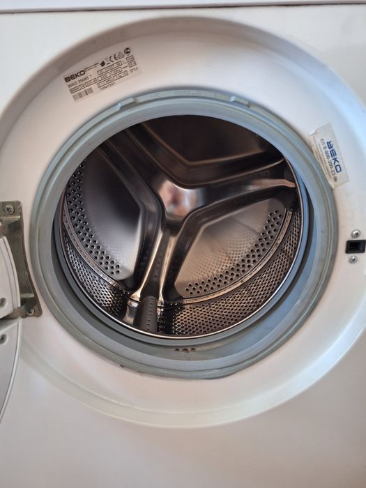 Продам стиральную машинку