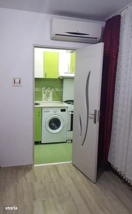 Garsoniera fix la metrou 1 decembrie sector 3