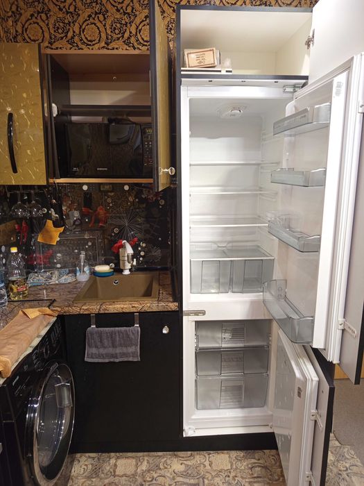 Собственик отдава под наем едностаен апартамент