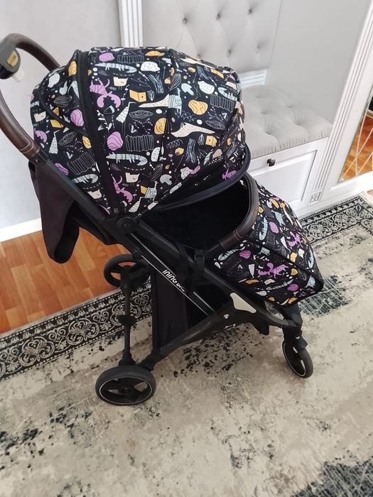 Продам прогулочную коляску