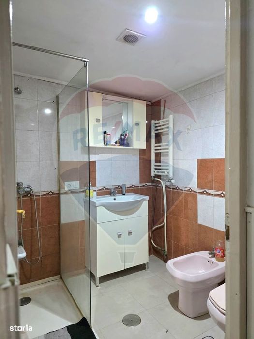 Casă tip duplex de vânzare – Vitrometan, str. Bârsei