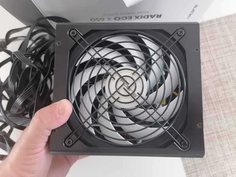 Sursă PC Radix ECO X650 – 650 W, silențioasă, eficientă