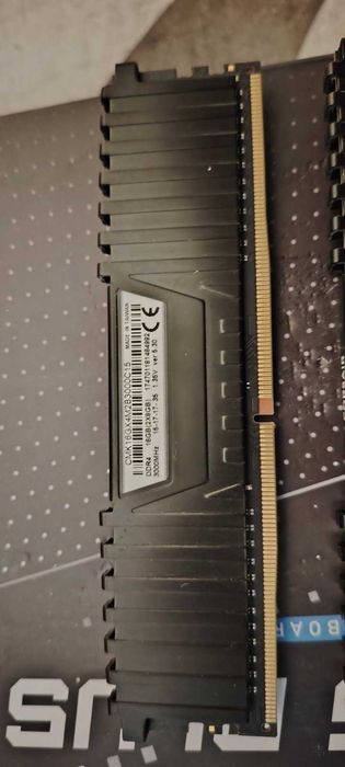 Рам памет Corsair VENGEANCE LPX 16GB (2x8GB) DDR4 3000MHz