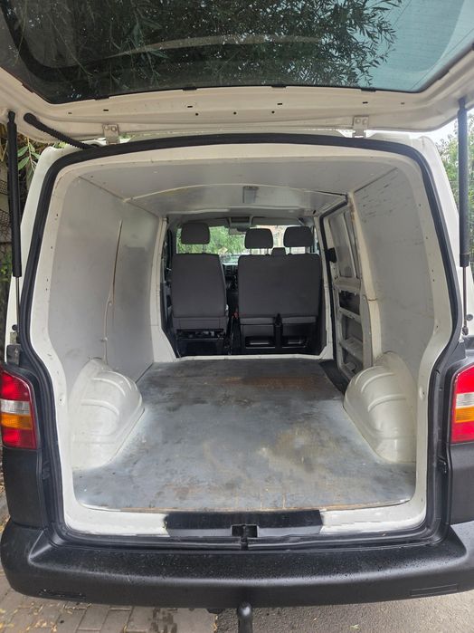 Vând Volkswagen T5 1.9 tdi 2009