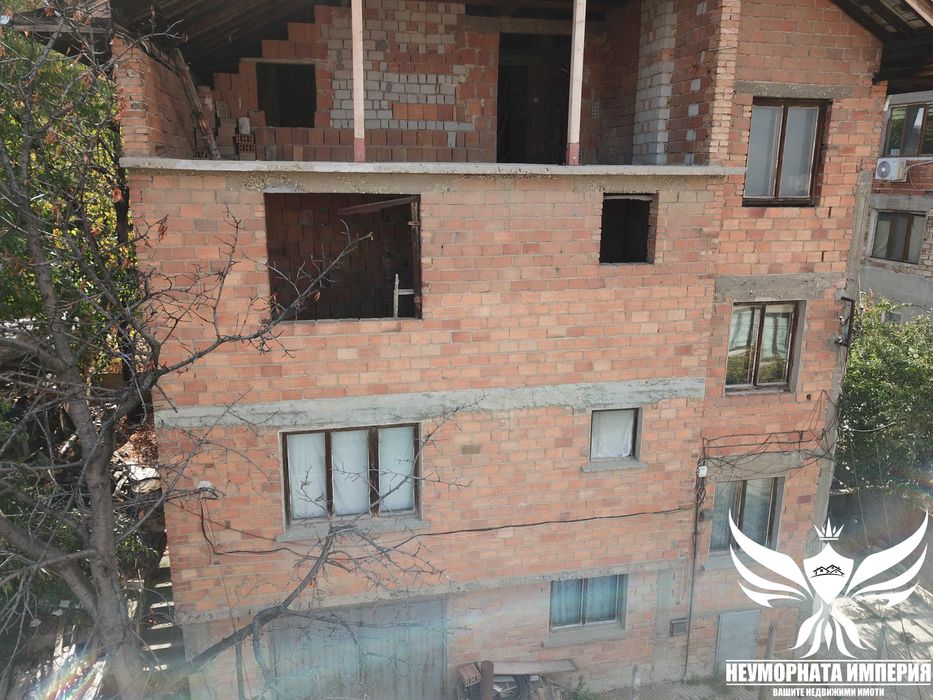 Продава се Къща в Асеновград - 424 кв.м за 399 €/кв.м - Снимка #13