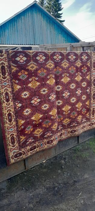 Продам ковры 2×3