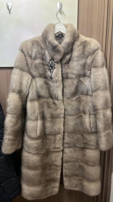 Шуба норковая продается