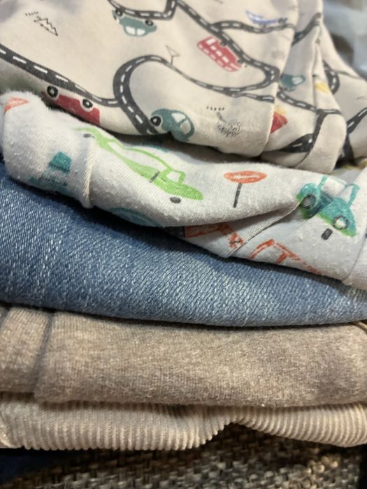 Hainute copii fiarte bine pastrate