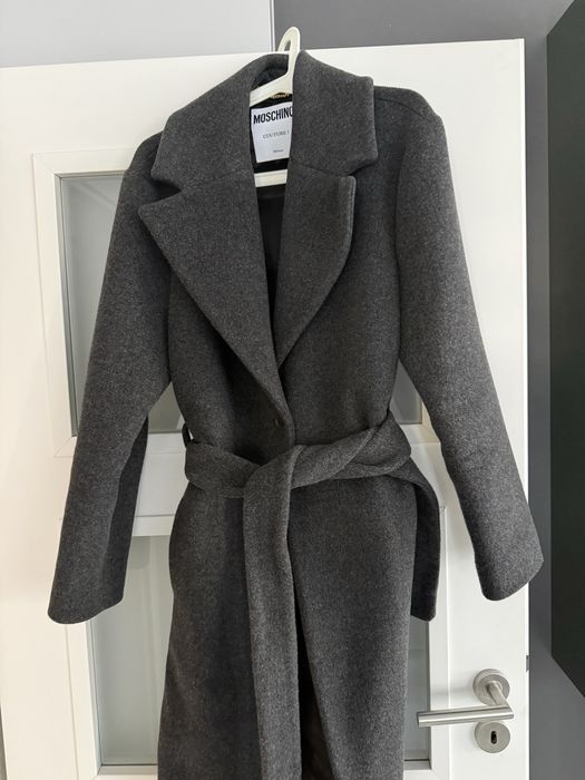 Палто MOSCHINO сиво