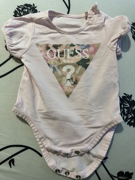 Бодита на Guess  за 3месеца