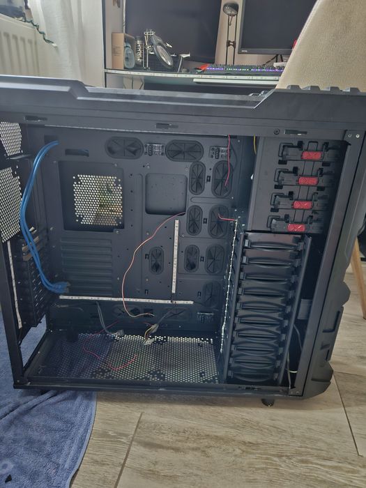 Carcasa AeroCool Strike-X ST Ultimate Gaming Tower