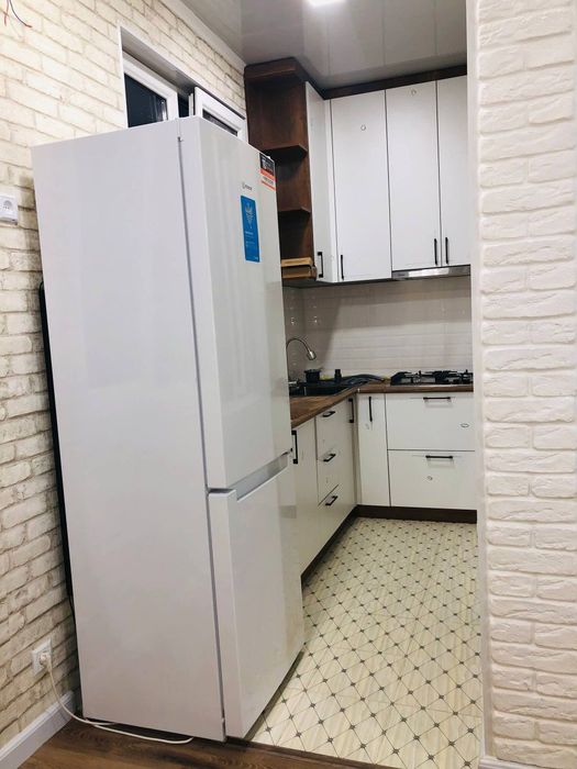 1/4/4 на массиве ТТЗ-1 
ТТЗ-2 то
60квм
Без ремонта 
Общии вход 
53500