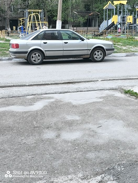 Продаю Ауди 80 Б4 в хорошем состоянии