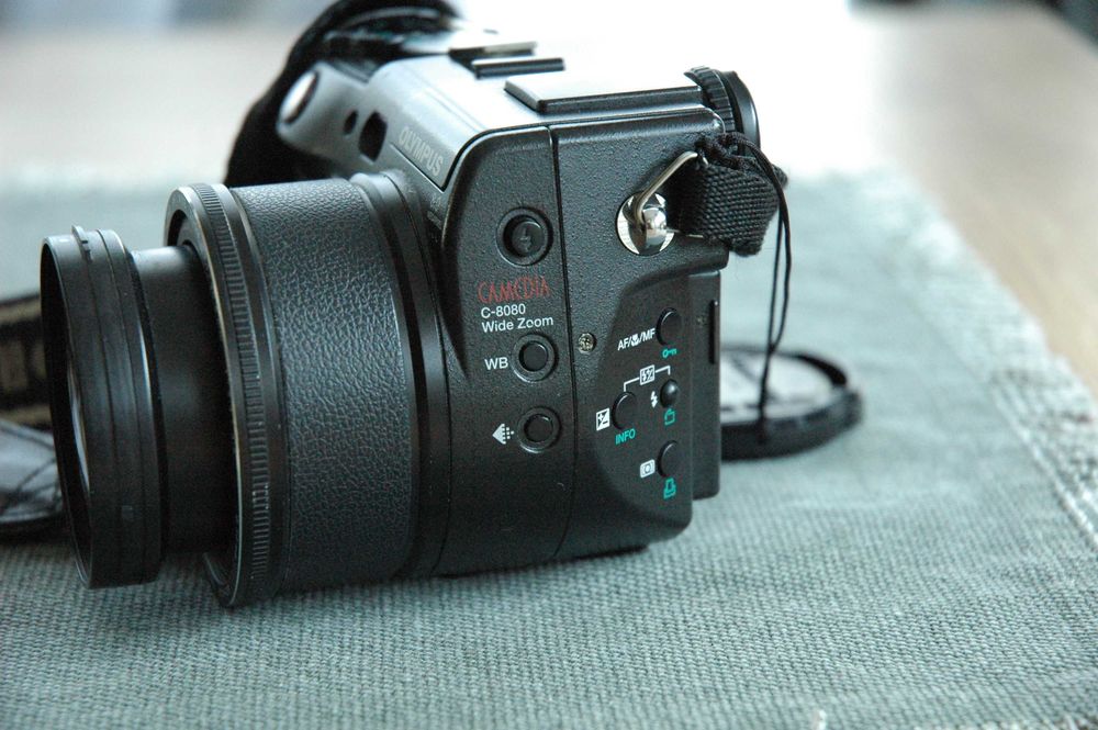 Olympus 8080 digital prosumer