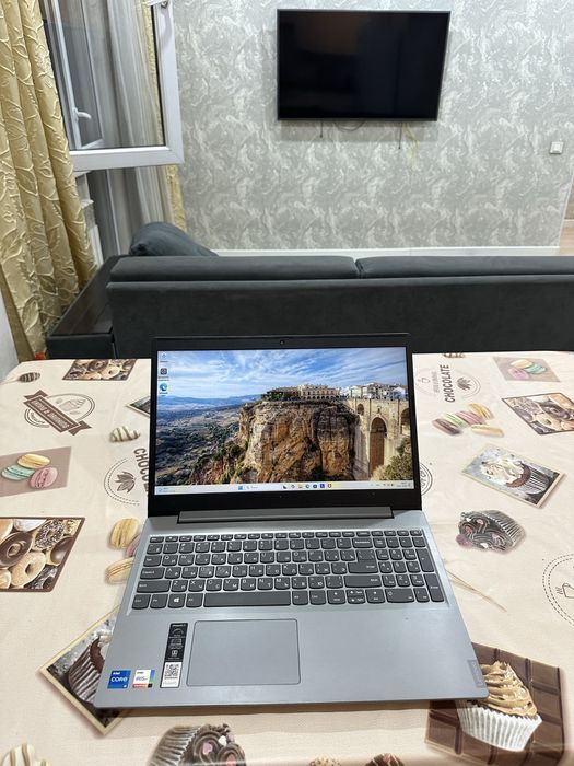 Ноутбук Lenovo саталады