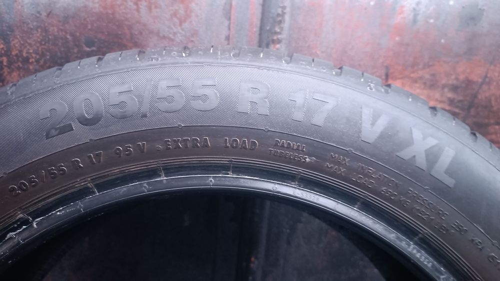 205/55/17 Continental