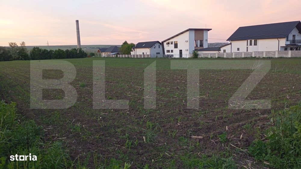 Parcela 5 ari de vanzare, pretabil loc pentru casa, Lisaura