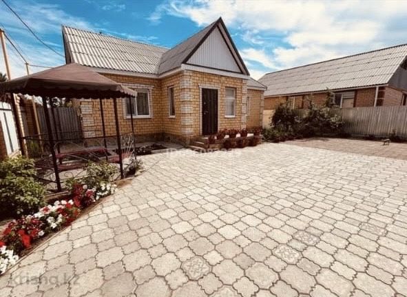 Продам дом 100 кв ,4 сотки