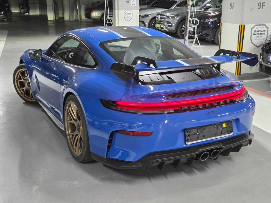 GT3 Porsche 911 Weissach Package