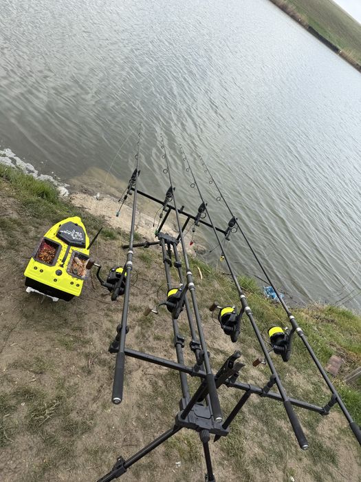 Set complet Pescuit crap Okuma Avenger, Custom Black Combo nu daiwa