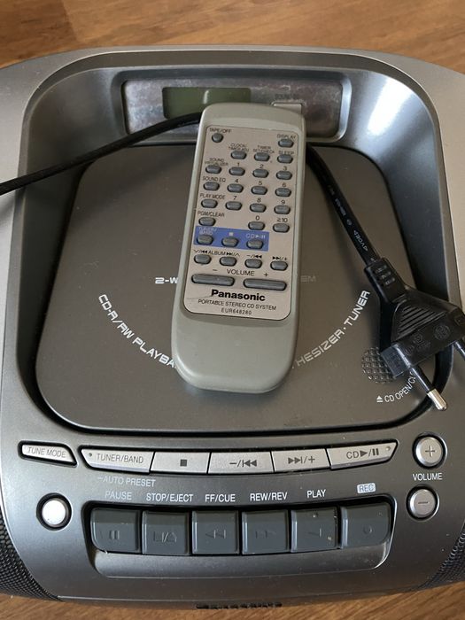 Магнитофон panasonic в рабочем состоянии