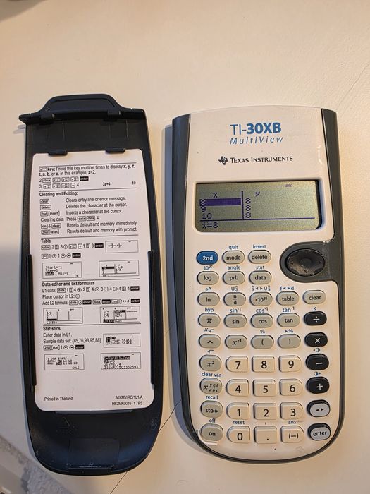 Vând Calculatoare științifice Texas Instruments TI-30XB și TI-80 Plus
